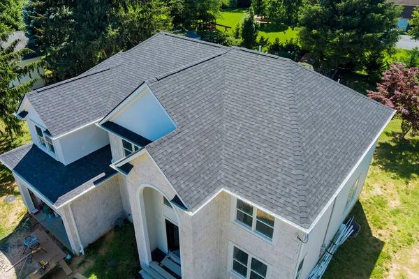 Expert Tips for Roof Replacement in Sarasota