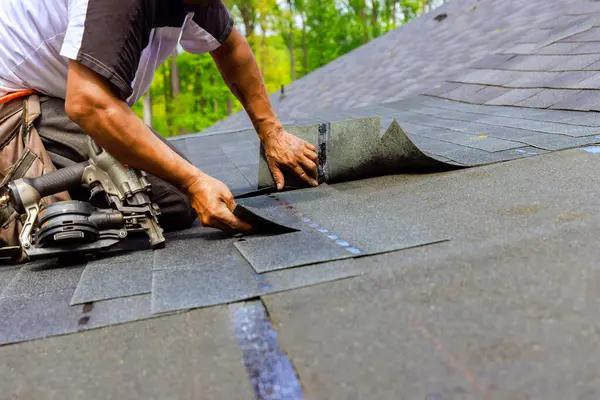 Your Guide to Choosing a Trusted Roofing Contractor in Stratford