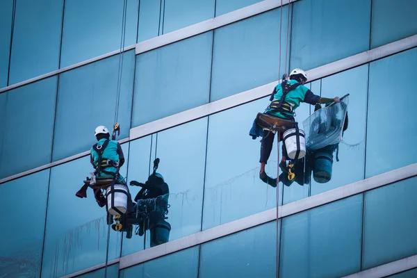 Window Cleaning Westminster Services to Brighten Your Property