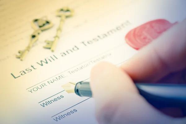 Choosing a Business and Property Attorney in Miami