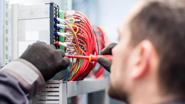 Trusted Electrician Portland Experts for Electrical Repairs